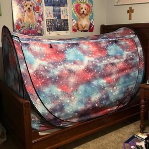 Privacy Pop Bed Tent